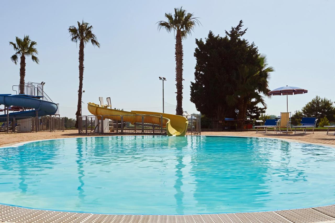 Alba Azzurra - Cdshotels Torre dell'Orso Εξωτερικό φωτογραφία