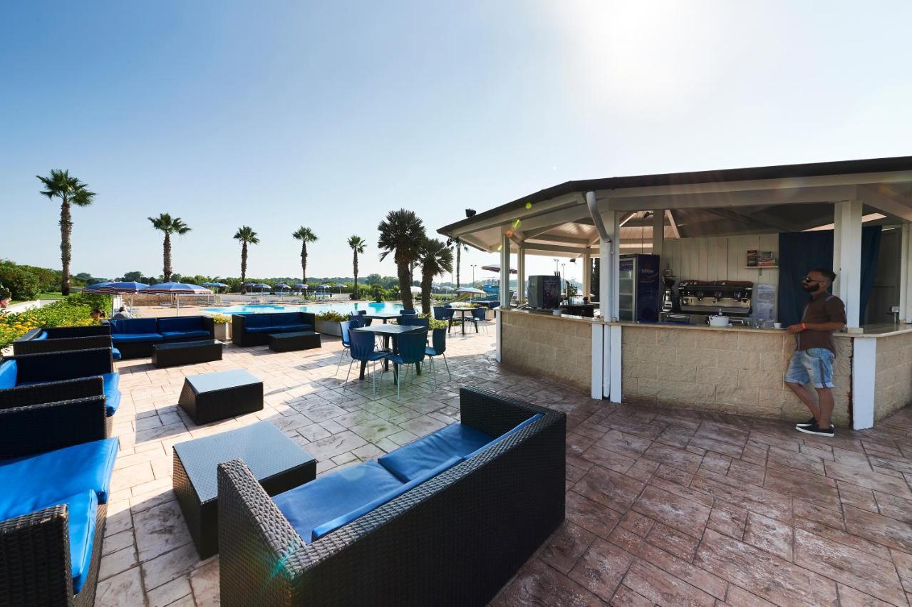 Alba Azzurra - Cdshotels Torre dell'Orso Εξωτερικό φωτογραφία