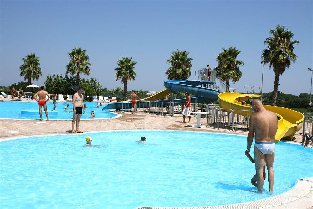 Alba Azzurra - Cdshotels Torre dell'Orso Εξωτερικό φωτογραφία
